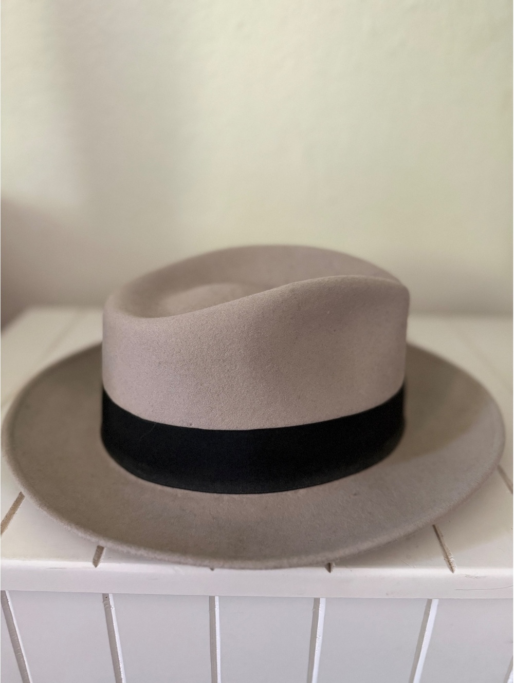 Dobbs Fifth Avenue Fedora Hat - Picture 5 of 7